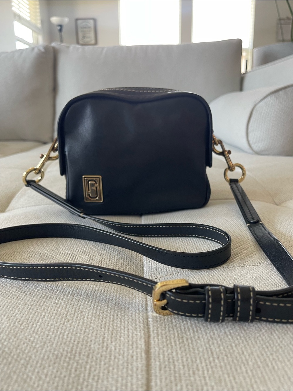 Marc Jacobs Mini Squeeze Black Leather Crossbody bag